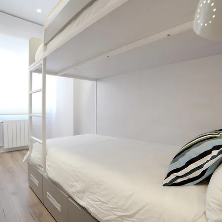 Sansebastianflats Campanillas House